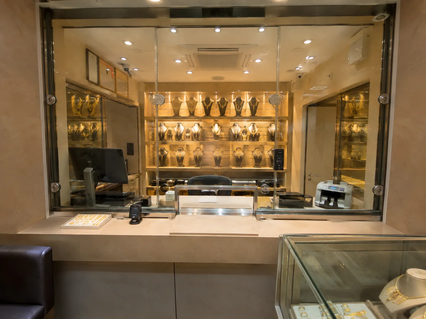 Jewelry Security Counter